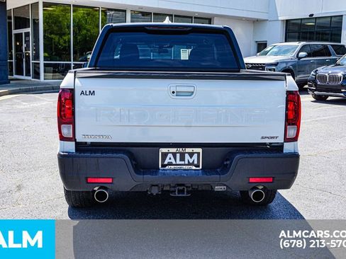 Used 2025 Honda Ridgeline Sport image 11