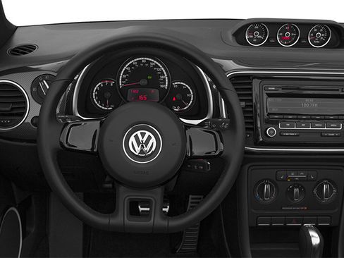 Used 2014 Volkswagen Beetle 1.8T FWD image 6
