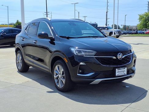 Used 2023 Buick Encore GX Essence w/ Experience Buick Package image 7