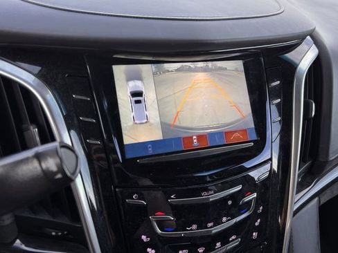 Used 2020 Cadillac Escalade ESV Platinum image 16