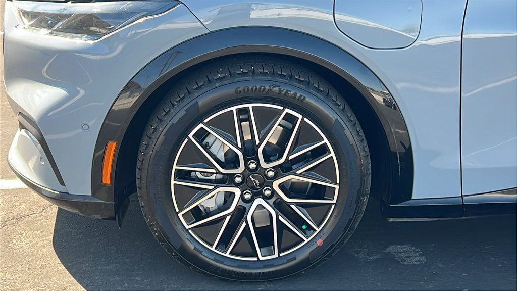 Used 2024 Ford Mustang Mach-E Premium RWD image 8