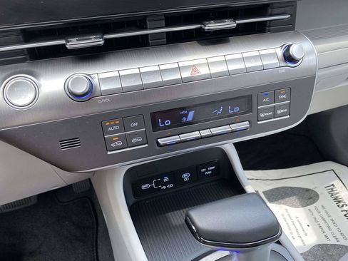 Certified 2025 Hyundai Kona SEL FWD image 22