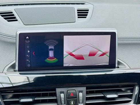 Used 2023 BMW X2 sDrive28i w/ Convenience Package image 10