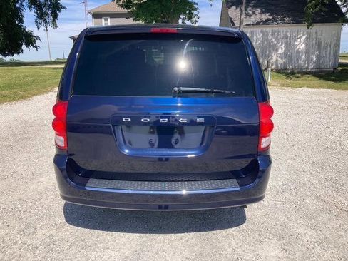 Used 2016 Dodge Grand Caravan SE w/ Quick Order Package 29E SE FWD image 5