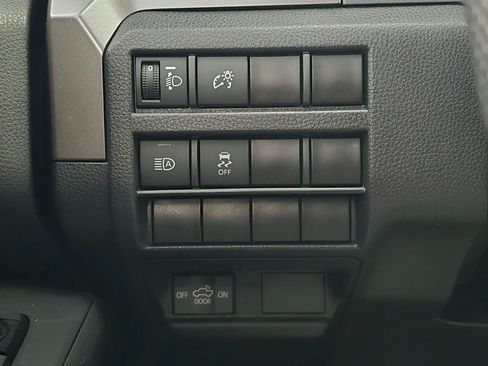 Used 2024 Toyota Tacoma SR5 AWD/4WD image 23