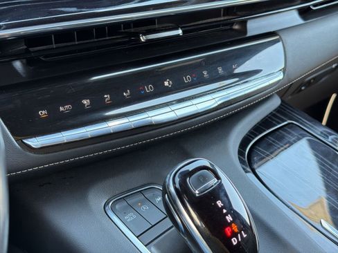 Certified 2023 Cadillac Escalade Sport AWD/4WD image 18