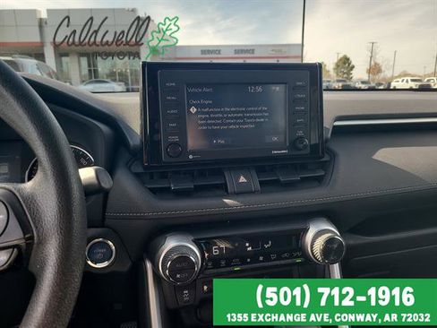 Used 2021 Toyota RAV4 XLE w/ Convenience Package image 18