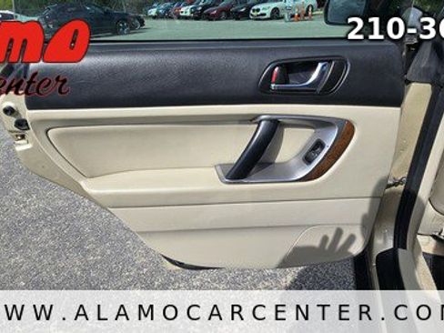 Used 2008 Subaru Outback 3.0R L.L. Bean image 30