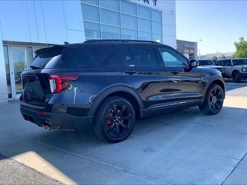 Used 2022 Ford Explorer ST w/ Equipment Group 401A AWD/4WD image 6