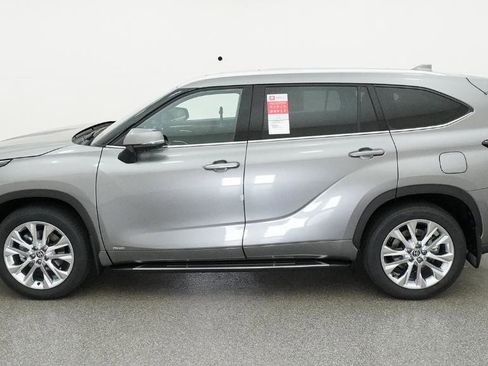 New 2026 Toyota Highlander Limited image 35