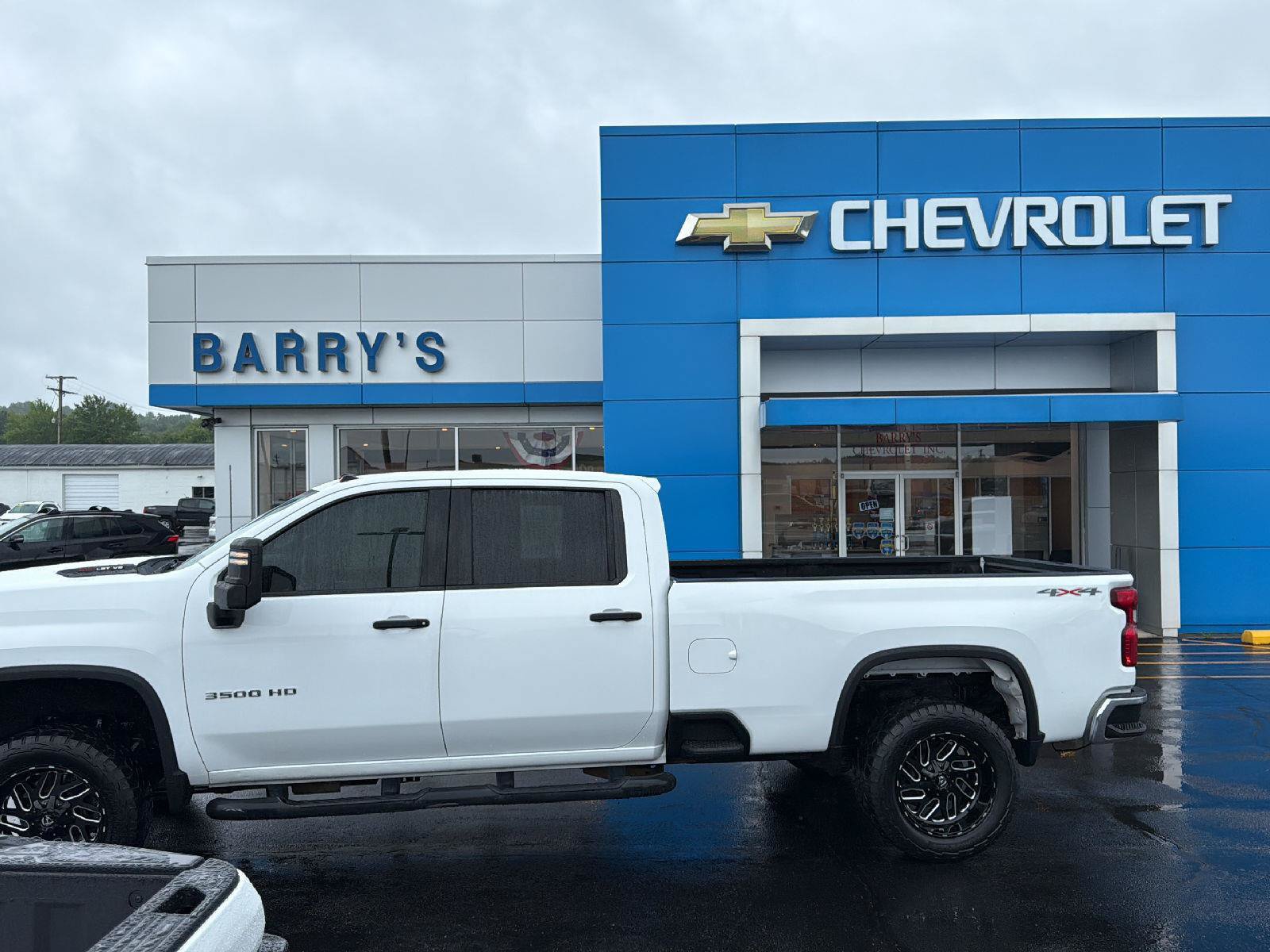 Used 2020 Chevrolet Silverado 3500 W/T w/ WT Fleet Convenience Package AWD/4WD image 2