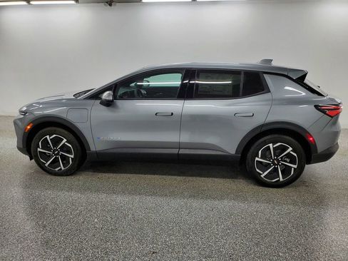 New 2026 Chevrolet Equinox EV LT image 7