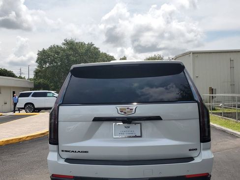 Certified 2025 Cadillac Escalade Sport Platinum AWD/4WD image 13