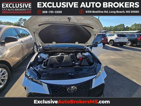 Used 2021 Toyota Avalon TRD image 11