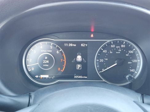 Used 2019 Nissan Kicks SV image 17