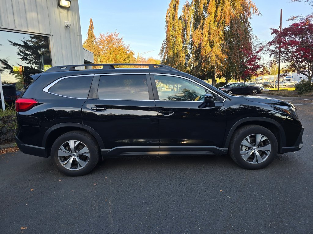 Certified 2023 Subaru Ascent Premium w/ Convenience Package AWD/4WD image 3