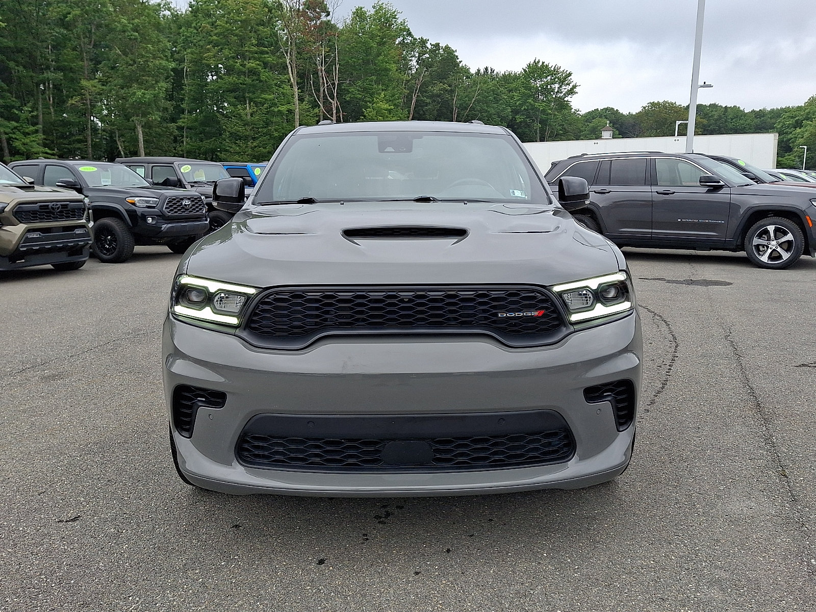 Used 2025 Dodge Durango R/T AWD/4WD image 2