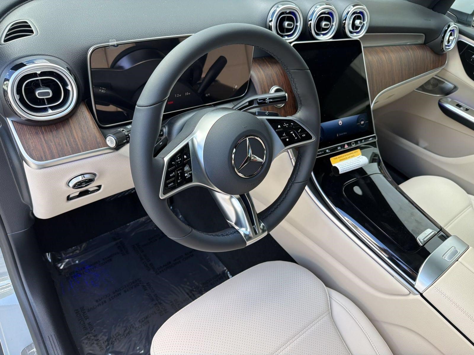 Used 2027 Mercedes-Benz GLC 300 image 4