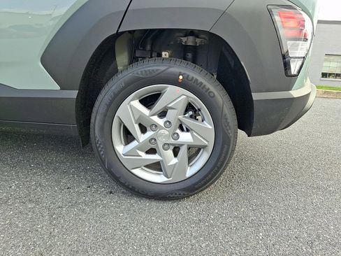 New 2026 Hyundai Kona SE image 5