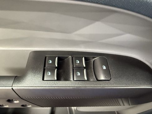 New 2025 Ford Maverick XL image 11