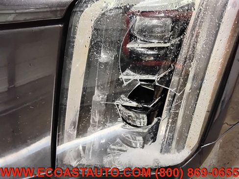 Used 2015 Cadillac Escalade Luxury AWD/4WD image 20