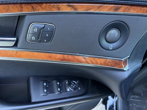 Used 2019 Lincoln Nautilus Reserve FWD image 9