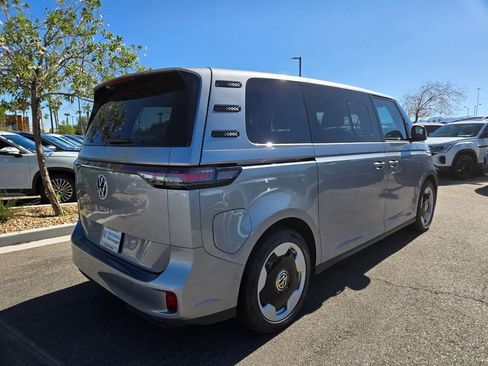 New 2025 Volkswagen ID. Buzz Pro S Plus RWD image 4