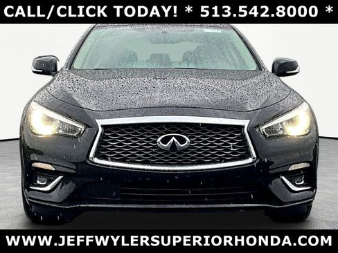 Used 2019 INFINITI Q50 Luxe w/ Essential Package (3.0T Luxe) AWD/4WD image 2