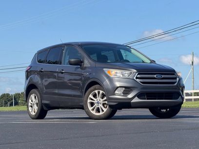 Used 2017 Ford Escape SE