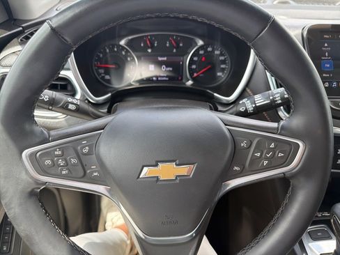 Used 2023 Chevrolet Equinox Premier AWD/4WD image 38