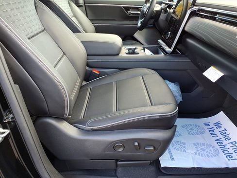 New 2025 GMC Sierra EV Denali image 9