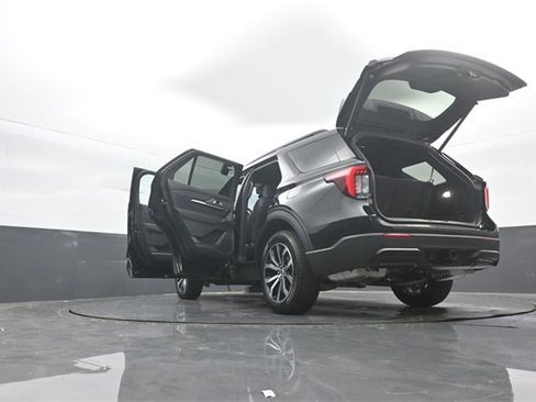 New 2026 Ford Explorer ST-Line image 39