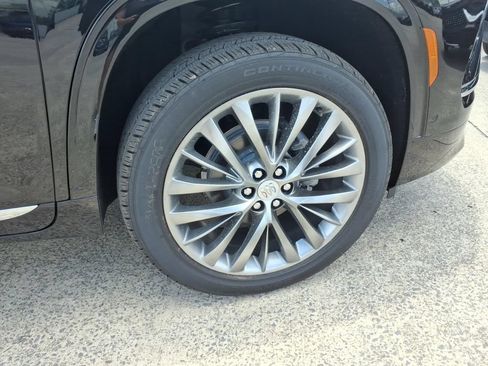 New 2026 Buick Enclave Avenir w/ Super Cruise Package AWD/4WD image 9