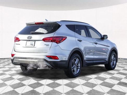 Used 2017 Hyundai Santa Fe Sport image 11