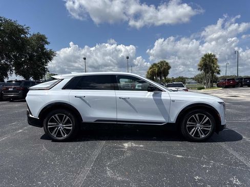 New 2026 Cadillac Lyriq Luxury RWD image 2