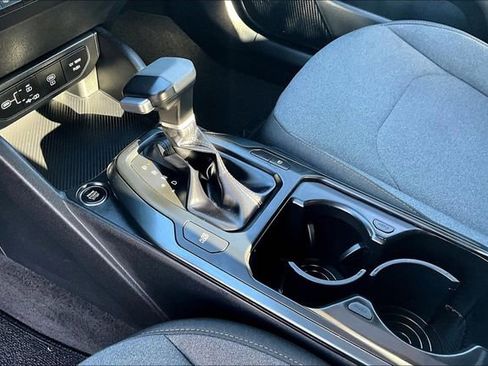 Used 2025 Kia K4 LXS image 17