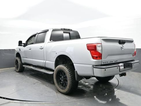 Used 2016 Nissan Titan XD AWD/4WD image 9