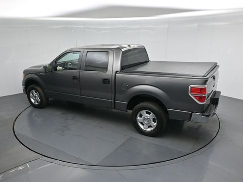 Used 2013 Ford F150 XLT w/ Mid Equipment Group image 39