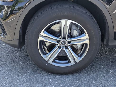 Certified 2022 Mercedes-Benz GLC 300 image 11