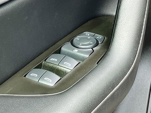 Used 2024 Chevrolet Blazer LT AWD/4WD image 16