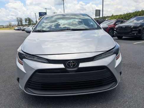 Used 2024 Toyota Corolla LE FWD image 9