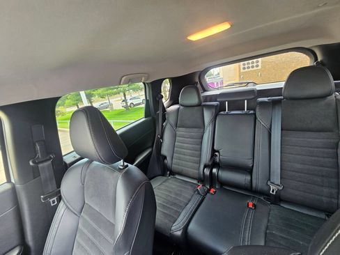 Used 2023 Mitsubishi Outlander SE FWD image 7