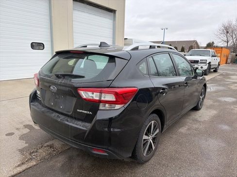 Used 2019 Subaru Impreza 2.0i Premium image 4