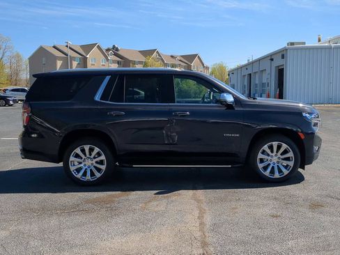 Used 2023 Chevrolet Tahoe Premier w/ Premium Package image 9