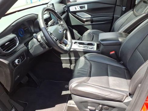 Used 2023 Ford Explorer ST w/ Equipment Group 401A AWD/4WD image 18