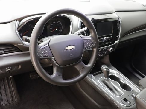 Used 2019 Chevrolet Traverse LS image 7