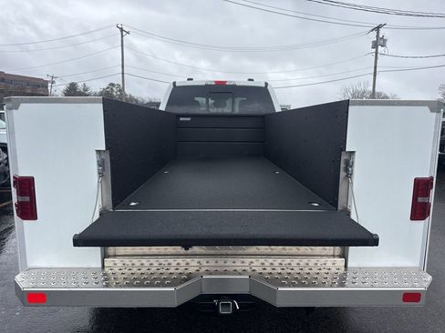 New 2026 Ford F550 4x4 Supercab Super Duty image 42