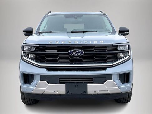 New 2026 Ford Expedition Max Platinum w/ Driver's Package image 12