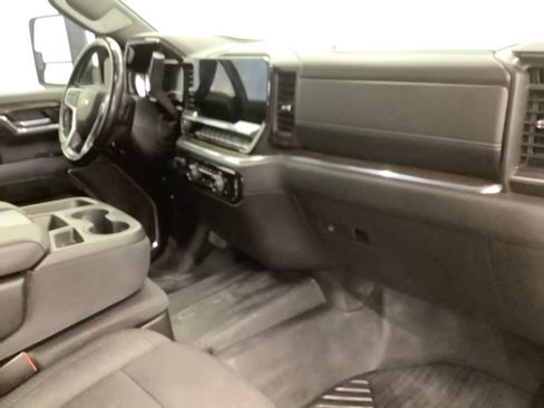 Used 2024 Chevrolet Silverado 2500 LT AWD/4WD image 28