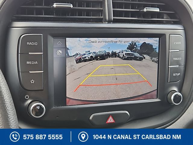 Used 2023 Kia Soul LX w/ Option Group 015 FWD image 16
